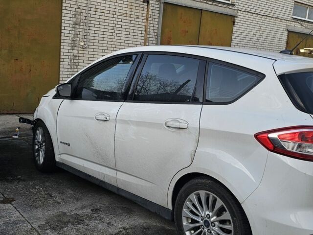 Білий Форд Сі-Макс, об'ємом двигуна 2 л та пробігом 156 тис. км за 8000 $, фото 2 на Automoto.ua