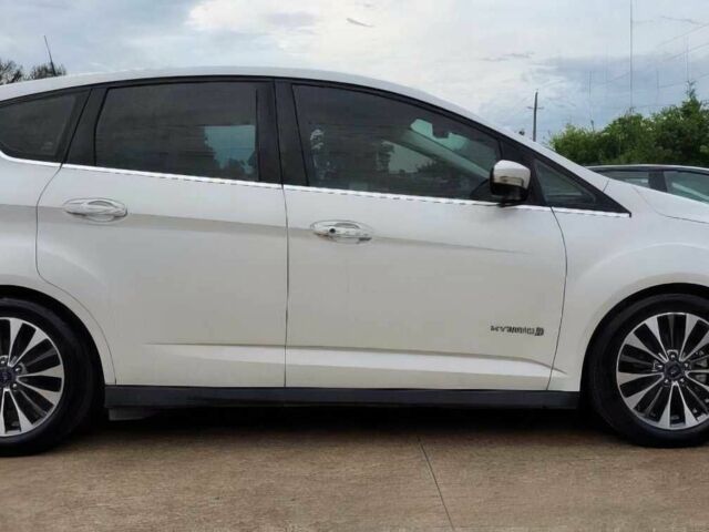 Белый Форд Си-Макс, объемом двигателя 2 л и пробегом 38 тыс. км за 8500 $, фото 6 на Automoto.ua