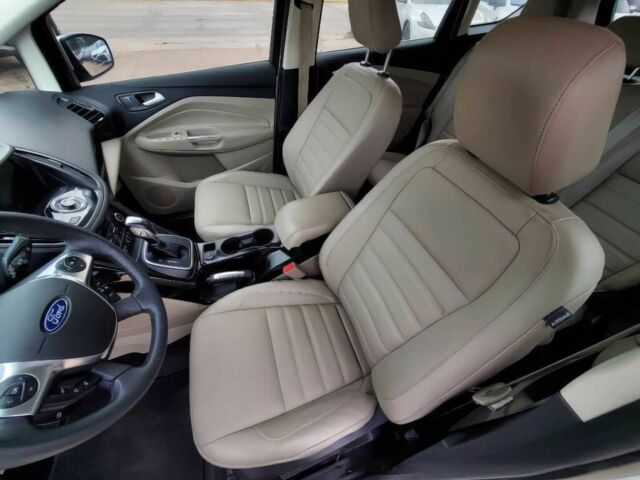 Белый Форд Си-Макс, объемом двигателя 2 л и пробегом 38 тыс. км за 8500 $, фото 7 на Automoto.ua