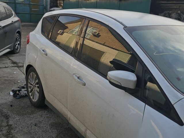 Білий Форд Сі-Макс, об'ємом двигуна 2 л та пробігом 156 тис. км за 8000 $, фото 7 на Automoto.ua