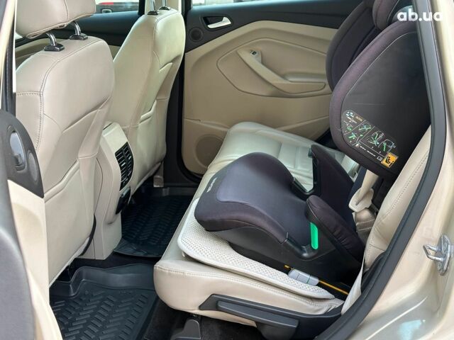 Бежевый Форд Си-Макс, объемом двигателя 2 л и пробегом 228 тыс. км за 15490 $, фото 15 на Automoto.ua