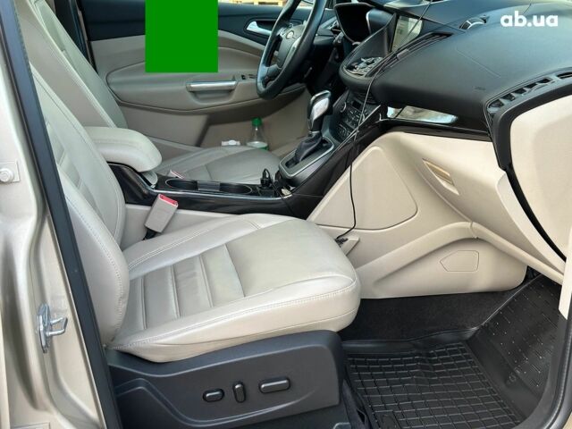 Бежевый Форд Си-Макс, объемом двигателя 2 л и пробегом 228 тыс. км за 15490 $, фото 25 на Automoto.ua