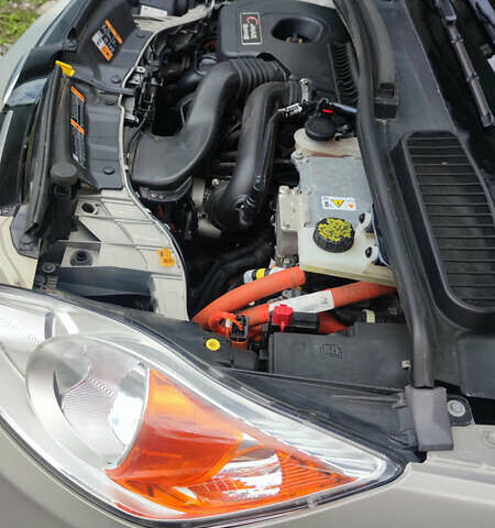Бежевий Форд Сі-Макс, об'ємом двигуна 2 л та пробігом 63 тис. км за 14900 $, фото 31 на Automoto.ua