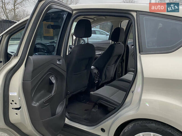 Бежевый Форд Си-Макс, объемом двигателя 2 л и пробегом 173 тыс. км за 10500 $, фото 22 на Automoto.ua