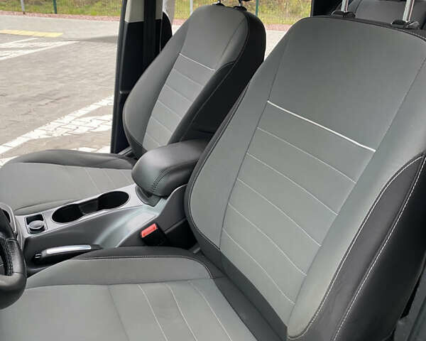 Бежевый Форд Си-Макс, объемом двигателя 2 л и пробегом 173 тыс. км за 10500 $, фото 28 на Automoto.ua