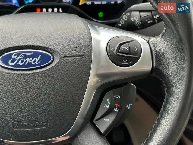 Бежевий Форд Сі-Макс, об'ємом двигуна 2 л та пробігом 167 тис. км за 14250 $, фото 65 на Automoto.ua