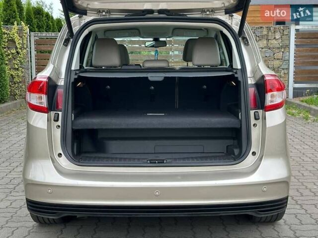 Бежевий Форд Сі-Макс, об'ємом двигуна 2 л та пробігом 167 тис. км за 14250 $, фото 79 на Automoto.ua