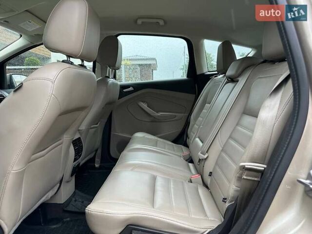Бежевий Форд Сі-Макс, об'ємом двигуна 2 л та пробігом 167 тис. км за 14250 $, фото 50 на Automoto.ua