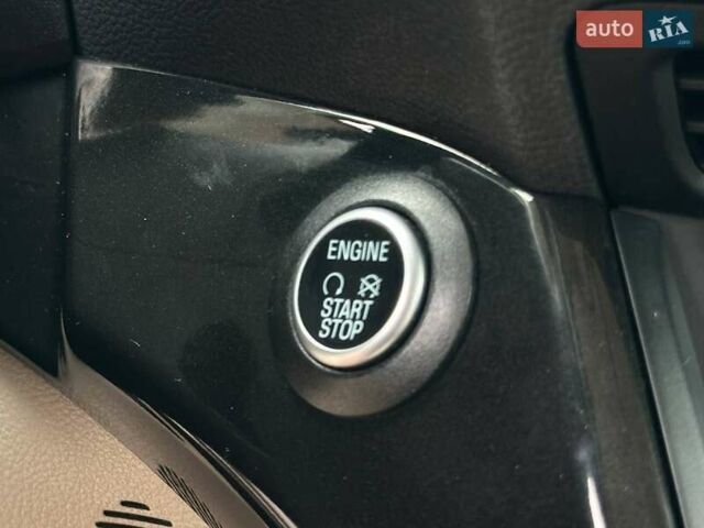 Бежевий Форд Сі-Макс, об'ємом двигуна 2 л та пробігом 167 тис. км за 14250 $, фото 63 на Automoto.ua