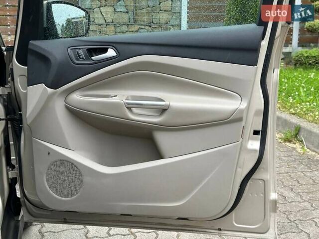 Бежевий Форд Сі-Макс, об'ємом двигуна 2 л та пробігом 167 тис. км за 14250 $, фото 58 на Automoto.ua