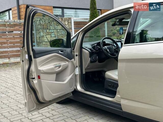 Бежевий Форд Сі-Макс, об'ємом двигуна 2 л та пробігом 167 тис. км за 14250 $, фото 82 на Automoto.ua