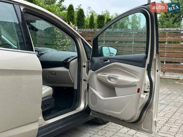 Бежевий Форд Сі-Макс, об'ємом двигуна 2 л та пробігом 167 тис. км за 14250 $, фото 57 на Automoto.ua