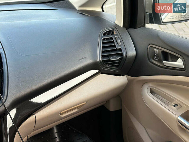 Бежевый Форд Си-Макс, объемом двигателя 2 л и пробегом 228 тыс. км за 15490 $, фото 23 на Automoto.ua