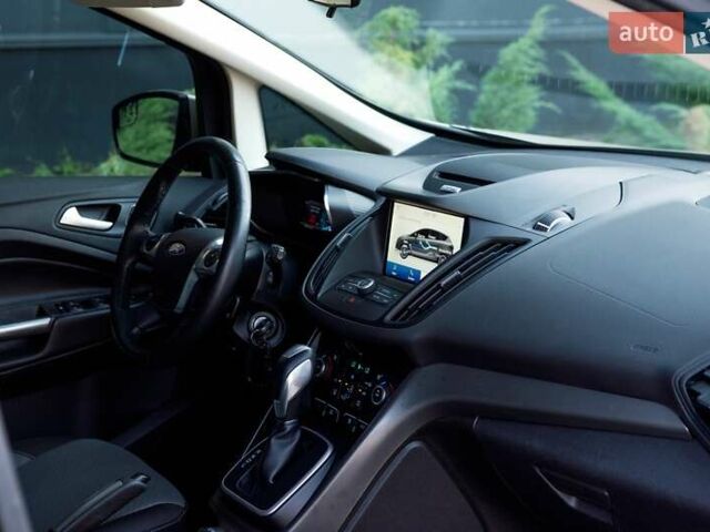 Бежевий Форд Сі-Макс, об'ємом двигуна 2 л та пробігом 146 тис. км за 13999 $, фото 18 на Automoto.ua