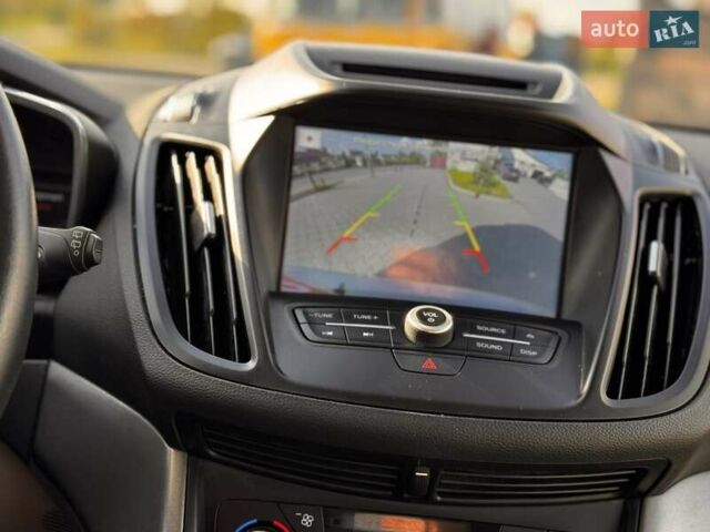 Бежевий Форд Сі-Макс, об'ємом двигуна 2 л та пробігом 120 тис. км за 9200 $, фото 13 на Automoto.ua