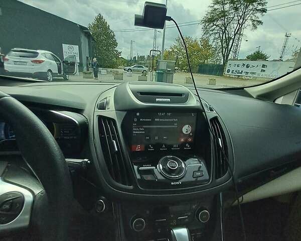 Бежевий Форд Сі-Макс, об'ємом двигуна 2 л та пробігом 228 тис. км за 14900 $, фото 15 на Automoto.ua