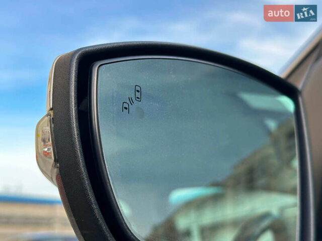 Бежевый Форд Си-Макс, объемом двигателя 2 л и пробегом 228 тыс. км за 15490 $, фото 8 на Automoto.ua