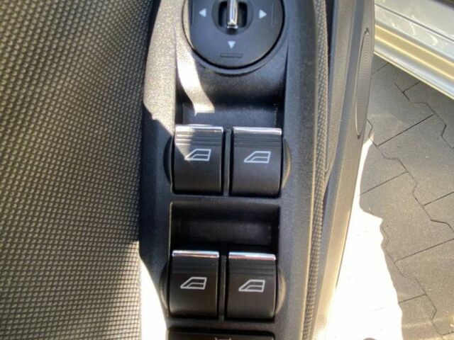 Бежевый Форд Си-Макс, объемом двигателя 1.6 л и пробегом 172 тыс. км за 6300 $, фото 21 на Automoto.ua