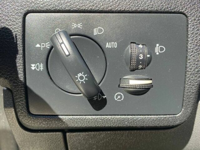 Бежевый Форд Си-Макс, объемом двигателя 1.6 л и пробегом 172 тыс. км за 6300 $, фото 18 на Automoto.ua