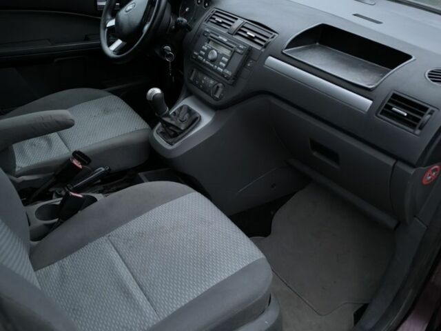 Черный Форд Си-Макс, объемом двигателя 0 л и пробегом 160 тыс. км за 2800 $, фото 3 на Automoto.ua