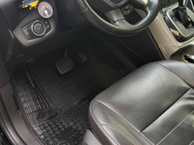 Черный Форд Си-Макс, объемом двигателя 2 л и пробегом 150 тыс. км за 13500 $, фото 2 на Automoto.ua