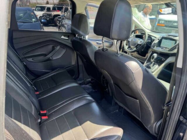 Черный Форд Си-Макс, объемом двигателя 2 л и пробегом 71 тыс. км за 3600 $, фото 8 на Automoto.ua