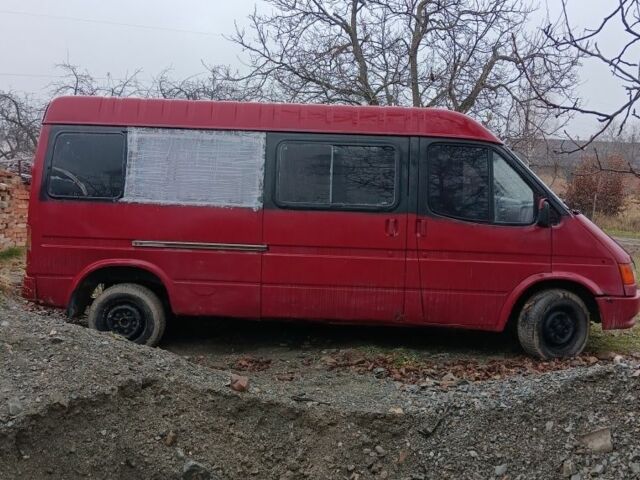 Черный Форд Си-Макс, объемом двигателя 0 л и пробегом 300 тыс. км за 1700 $, фото 3 на Automoto.ua