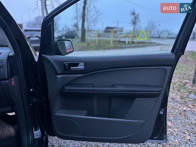 Чорний Форд Сі-Макс, об'ємом двигуна 2 л та пробігом 243 тис. км за 5500 $, фото 38 на Automoto.ua