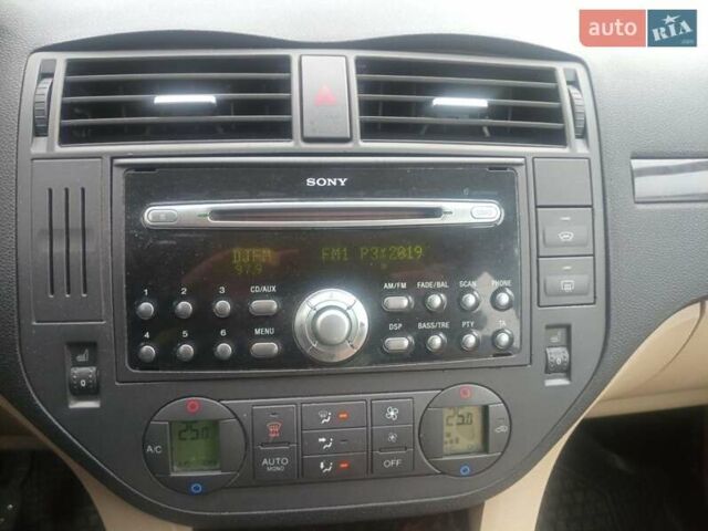 Чорний Форд Сі-Макс, об'ємом двигуна 2 л та пробігом 278 тис. км за 2200 $, фото 5 на Automoto.ua