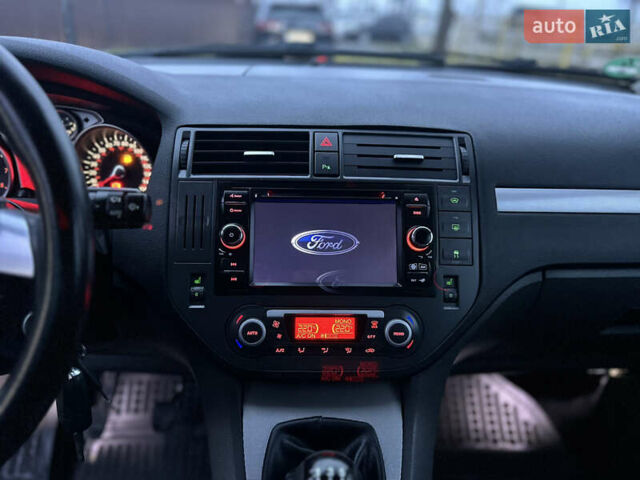 Чорний Форд Сі-Макс, об'ємом двигуна 2 л та пробігом 243 тис. км за 5500 $, фото 31 на Automoto.ua