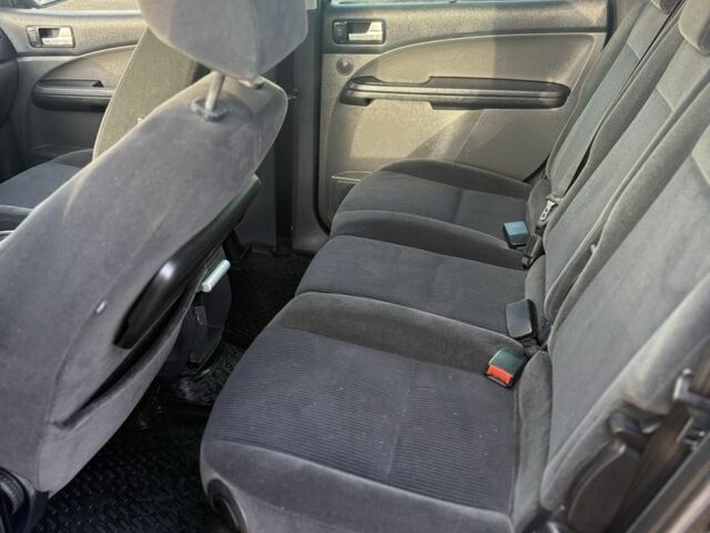 Черный Форд Си-Макс, объемом двигателя 1.6 л и пробегом 208 тыс. км за 5500 $, фото 10 на Automoto.ua