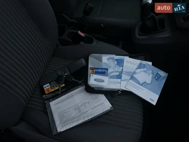 Черный Форд Си-Макс, объемом двигателя 1.6 л и пробегом 208 тыс. км за 5200 $, фото 41 на Automoto.ua