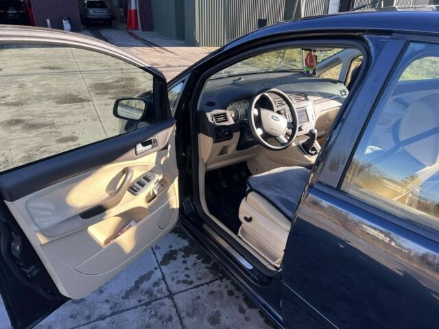 Чорний Форд Сі-Макс, об'ємом двигуна 2 л та пробігом 318 тис. км за 5500 $, фото 4 на Automoto.ua