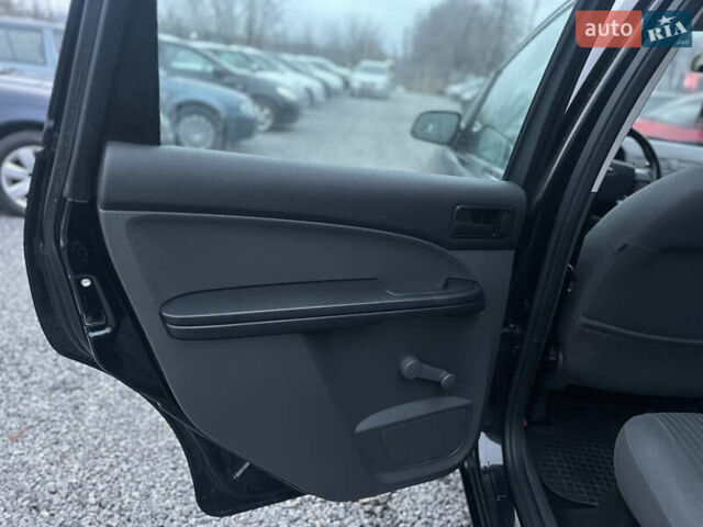 Черный Форд Си-Макс, объемом двигателя 1.6 л и пробегом 208 тыс. км за 5200 $, фото 28 на Automoto.ua