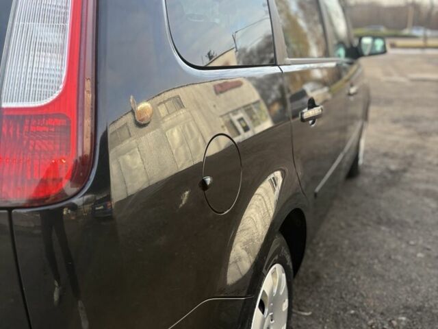 Черный Форд Си-Макс, объемом двигателя 1.6 л и пробегом 208 тыс. км за 5500 $, фото 4 на Automoto.ua