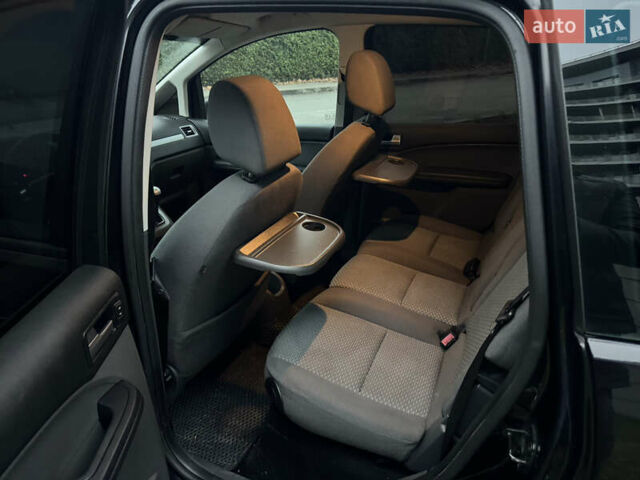 Черный Форд Си-Макс, объемом двигателя 1.6 л и пробегом 258 тыс. км за 5300 $, фото 16 на Automoto.ua