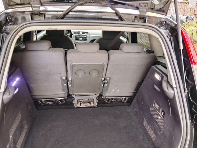 Чорний Форд Сі-Макс, об'ємом двигуна 1.6 л та пробігом 332 тис. км за 4100 $, фото 18 на Automoto.ua