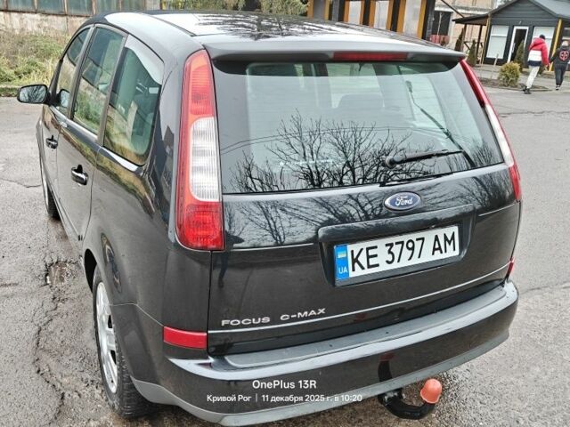 Черный Форд Си-Макс, объемом двигателя 1.8 л и пробегом 262 тыс. км за 4999 $, фото 2 на Automoto.ua