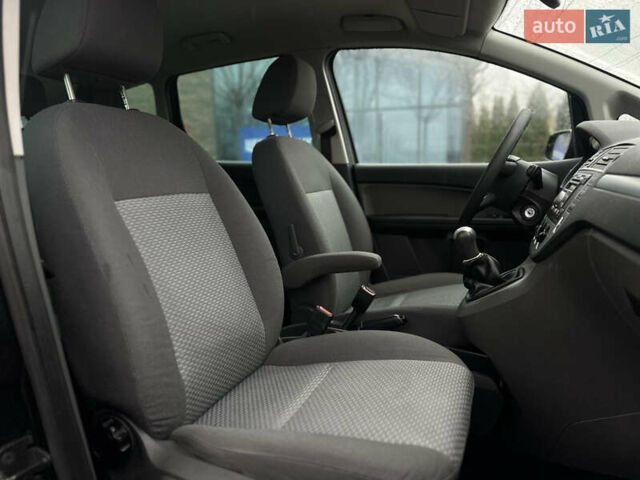 Чорний Форд Сі-Макс, об'ємом двигуна 1.8 л та пробігом 260 тис. км за 5000 $, фото 36 на Automoto.ua