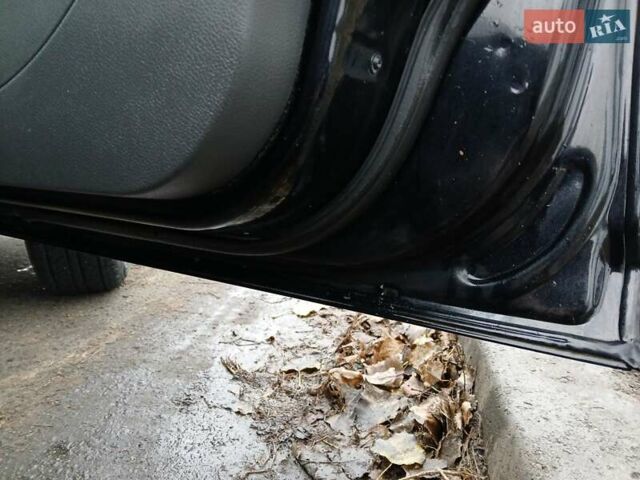 Черный Форд Си-Макс, объемом двигателя 1.8 л и пробегом 224 тыс. км за 3999 $, фото 20 на Automoto.ua