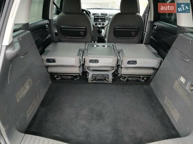 Черный Форд Си-Макс, объемом двигателя 1.8 л и пробегом 224 тыс. км за 3999 $, фото 16 на Automoto.ua