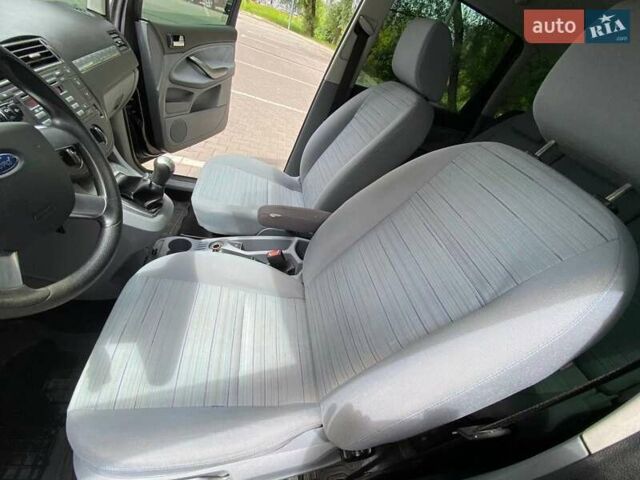 Черный Форд Си-Макс, объемом двигателя 1.6 л и пробегом 302 тыс. км за 4550 $, фото 45 на Automoto.ua