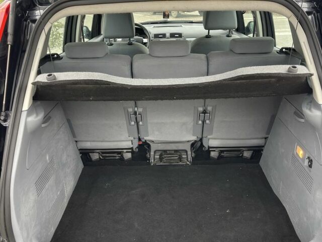 Чорний Форд Сі-Макс, об'ємом двигуна 1.8 л та пробігом 251 тис. км за 4950 $, фото 6 на Automoto.ua