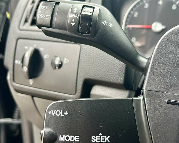 Черный Форд Си-Макс, объемом двигателя 1.8 л и пробегом 253 тыс. км за 5150 $, фото 29 на Automoto.ua