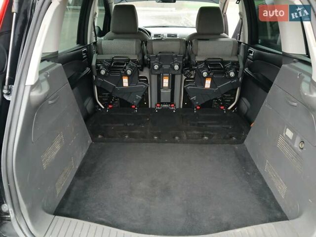 Черный Форд Си-Макс, объемом двигателя 1.8 л и пробегом 224 тыс. км за 3999 $, фото 15 на Automoto.ua