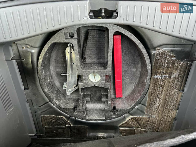 Форд Сі-Макс 2007 у Хороле на Automoto.ua Чорний Форд Сі-Макс, об'ємом двигуна 1.8 л та пробігом 183 тис. км за 5700 $, фото 34 на Automoto.ua