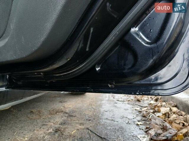 Черный Форд Си-Макс, объемом двигателя 1.8 л и пробегом 224 тыс. км за 3999 $, фото 18 на Automoto.ua