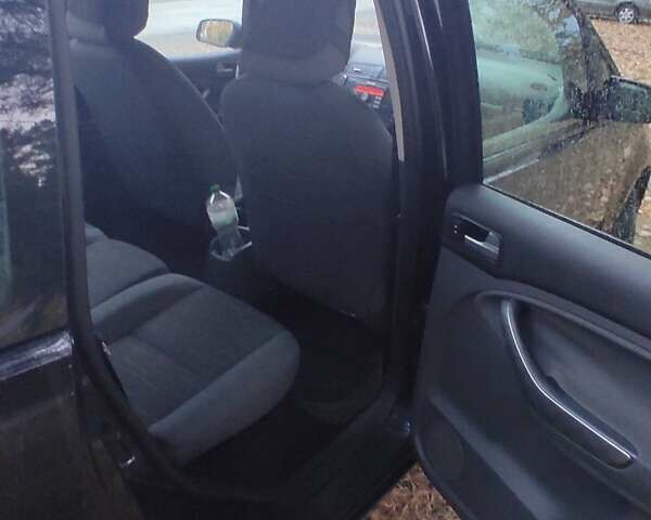 Форд Си-Макс 2007 в Горишние Плавни (Комсомольск) на Automoto.ua Черный Форд Си-Макс, объемом двигателя 1.6 л и пробегом 237 тыс. км за 5100 $, фото 3 на Automoto.ua