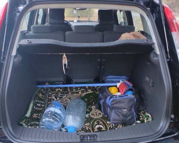 Форд Си-Макс 2007 в Горишние Плавни (Комсомольск) на Automoto.ua Черный Форд Си-Макс, объемом двигателя 1.6 л и пробегом 237 тыс. км за 5100 $, фото 8 на Automoto.ua