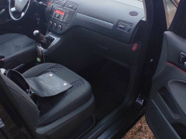 Форд Сі-Макс 2007 у Горішні Плавні (Комсомольськ) на Automoto.ua Чорний Форд Сі-Макс, об'ємом двигуна 1.6 л та пробігом 237 тис. км за 5100 $, фото 6 на Automoto.ua